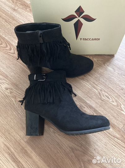 Ботинки женские демисезон новые черные 40 размер