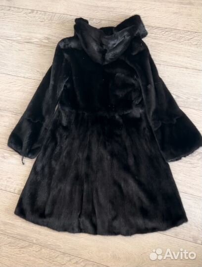 Шуба норковая с капюшоном 44