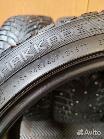 Nokian Tyres Hakkapeliitta 9 245/40 R18