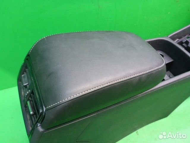 Подлокотник Skoda Karoq с 2017г