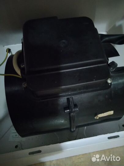 Вытяжка для кухни на запчасти