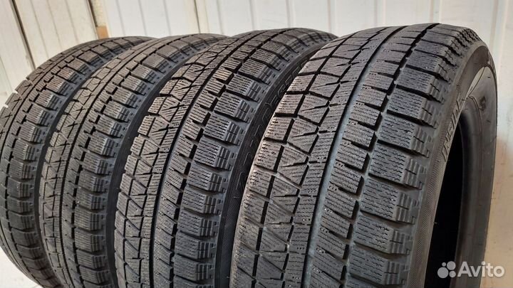 Bridgestone Blizzak Revo GZ 185/60 R15 84S