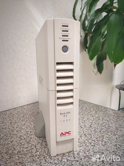Ибп бесперебойник APC Back UPS RS 1000