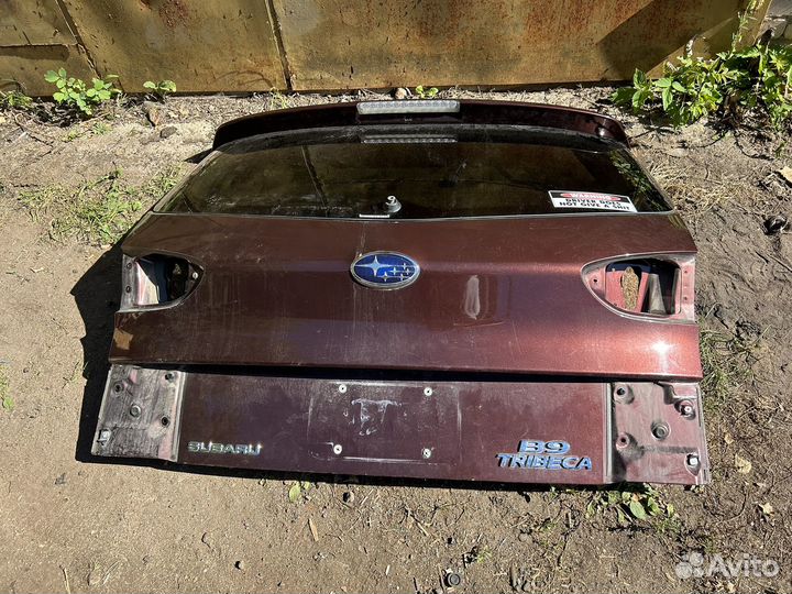 Subaru Tribeca B9 крышка багажника бордовая