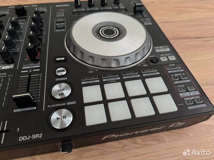 Pioneer DDJ-SR2