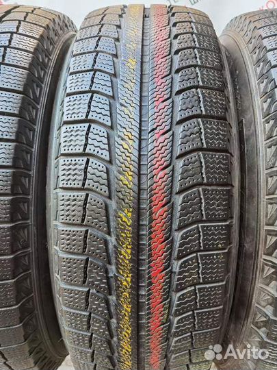 Michelin Latitude X-Ice XI2 215/70 R16 97T