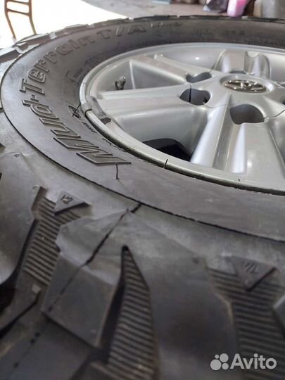 Bfgoodrich Mud-Terrain T/A KM3 10.5/30 R15