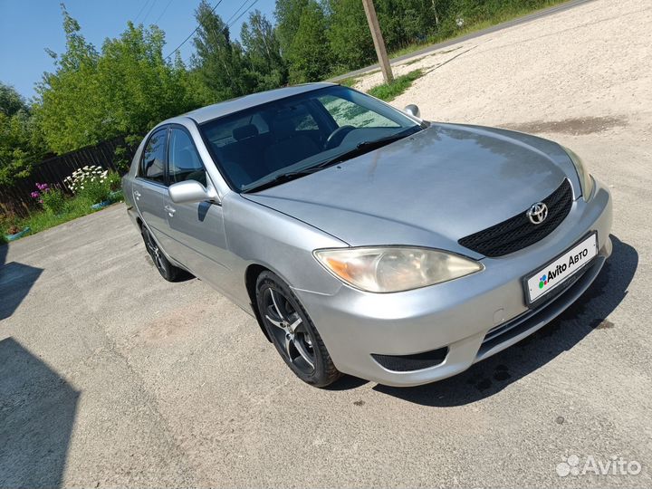 Toyota Camry 2.4 AT, 2004, 220 000 км