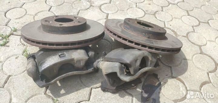 Суппорта, передние тормоза Хонда Аккорд 7