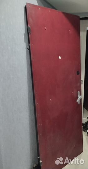 Дверь входная металлическая левая бу