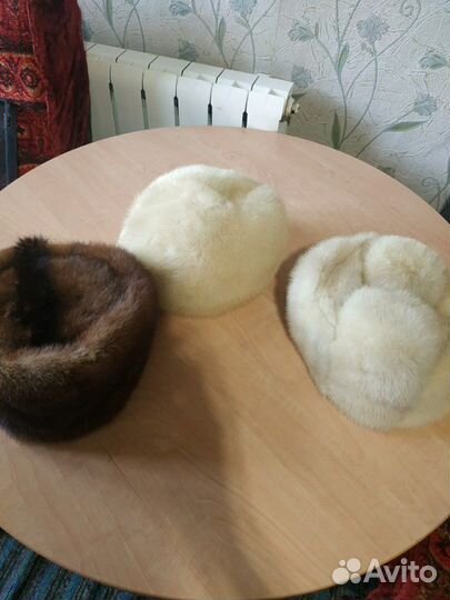 Шапки женские норковые бу, вещи для девочки