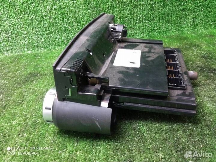 Блок управления печкой Volkswagen Touareg (2002-2