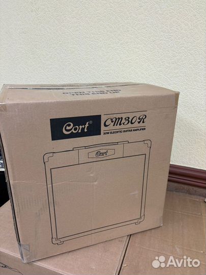 Гитарный комбоусилитель, синий, 30Вт, Cort M30R-EU