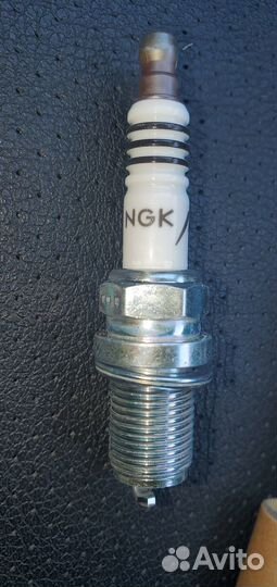 Свеча зажигания NGK BKR6EIX 6418