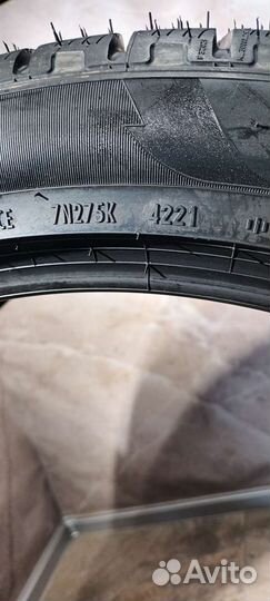Pirelli Scorpion Winter RFT 275/40 R22 и 315/35 R22 111V