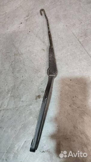 Поводок стеклоочистителя правый Saab 9-5 2001