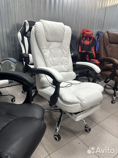 Офисное кресло