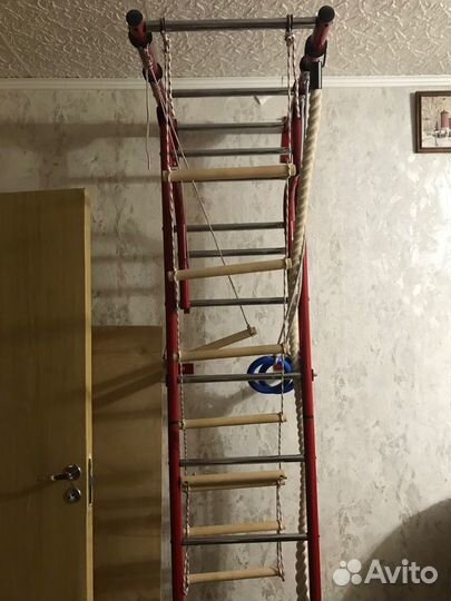 Продам детскую гимнастическую лестницу