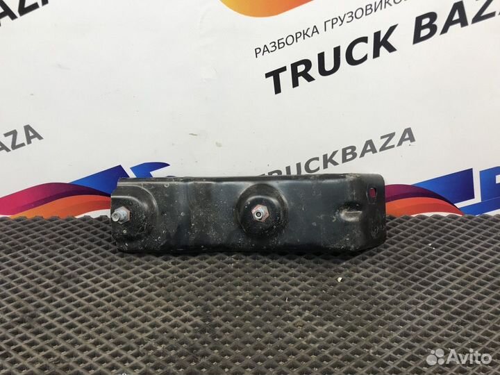 Кронштейн спойлера Renault T