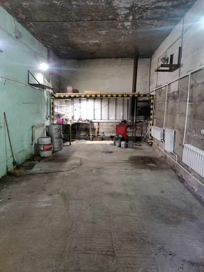 Гараж, > 30 м²