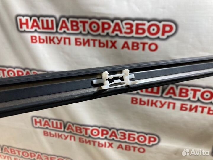 Молдинг крыши левый Kia Cerato 4 седан 2019