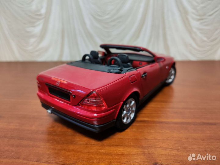 Mercedes clk 1:18 maisto