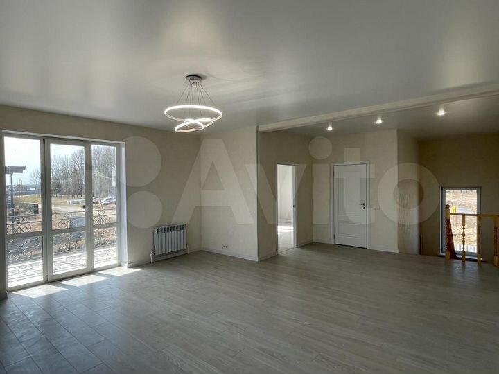 Дом 204 м² на участке 10 сот.