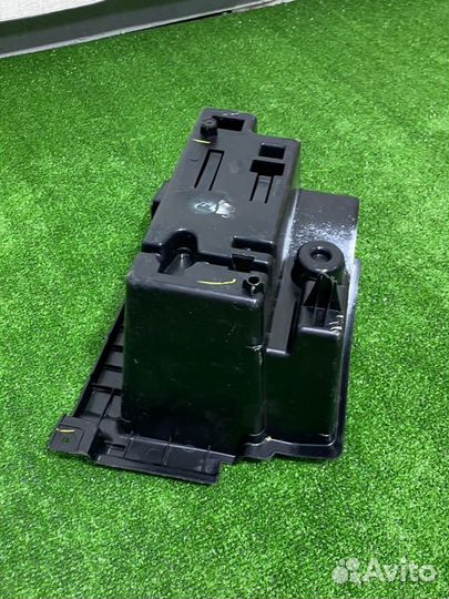 Ящик под инструменты Bmw X3 F25 2017