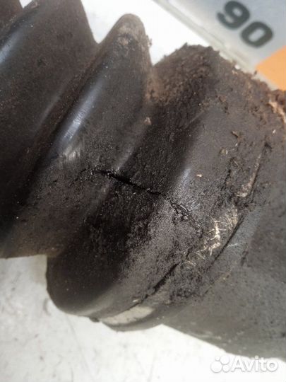 Б/У Б/У порван пыльник, шрус, полуось, АКПП, 2.0