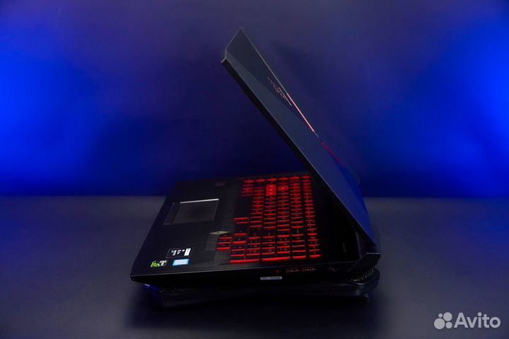 Ноутбук для игр HP Omen / Core i7 / GTX 1060 / SSD