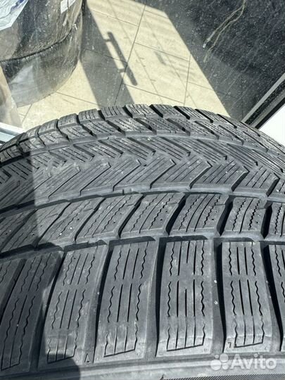 Gripmax SureGrip Pro Winter 275/35 R22 и 315/30 R22 107V