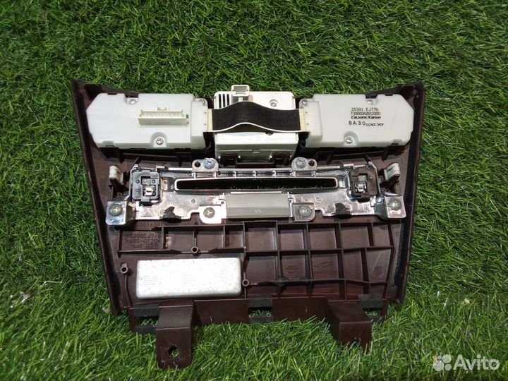 Деревянные накладки и торпедо Infiniti M35