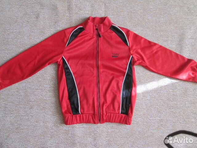 Спортивная куртка (мастерка)