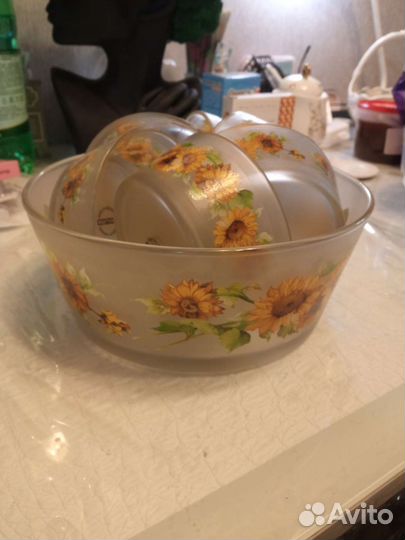 Салатник с розетками (набор) новый