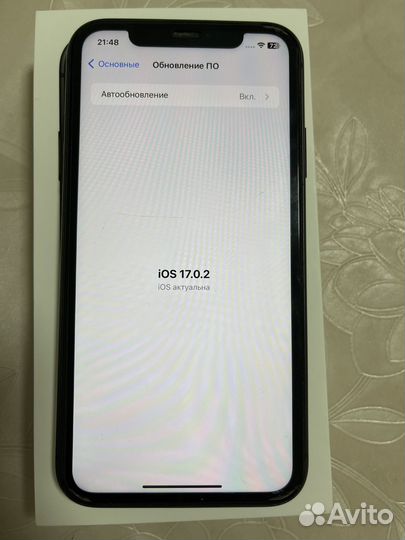 Телефон iPhone 11