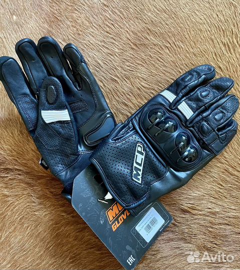 Мотоперчатки