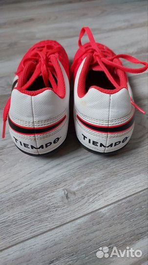 Футбольные бутсы Nike Tiempo Legend 8 37,5 размер