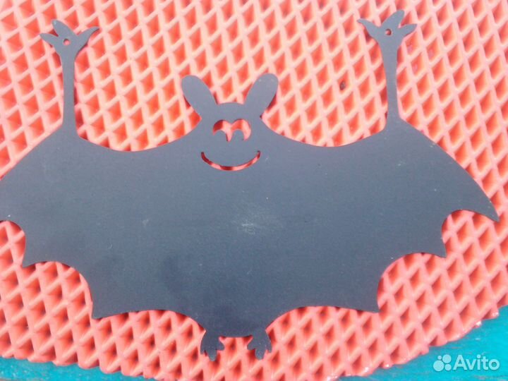 Эмблема летучая мышь