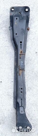 Балка двигателя Ниссан Альмера Тино