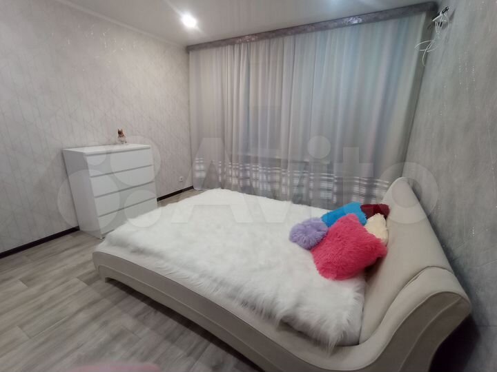 2-к. квартира, 60 м², 6/10 эт.