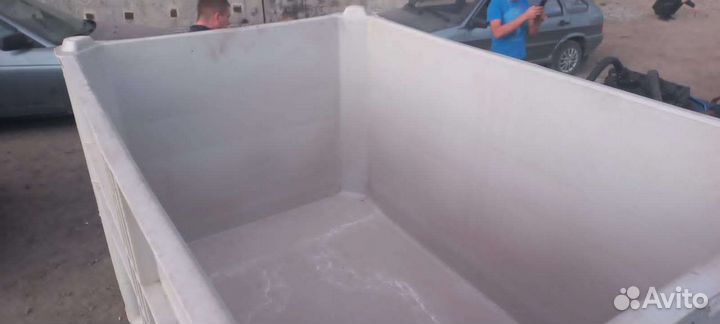 Пластиковый контейнер 1200800800