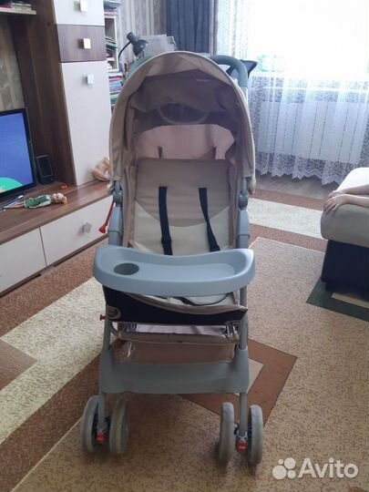 Детская легкая коляска