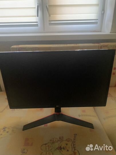 Монитор LG 24 дюйма