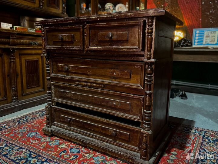 Комод старинный