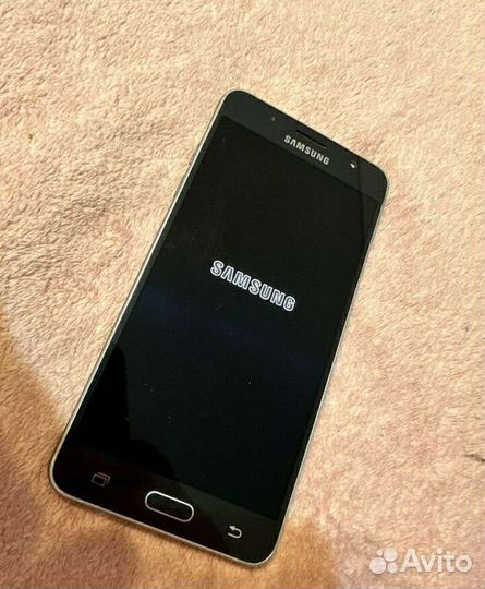 Телефон Samsung j5 2016