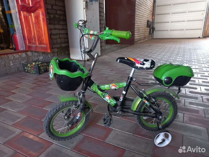 Детский трехколесный велосипед бу
