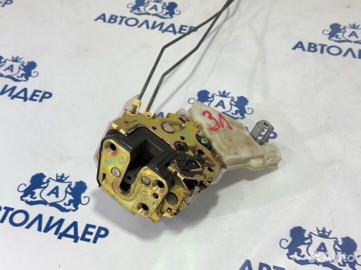 Замок двери задний левый Nissan Primera P12 QG18DE