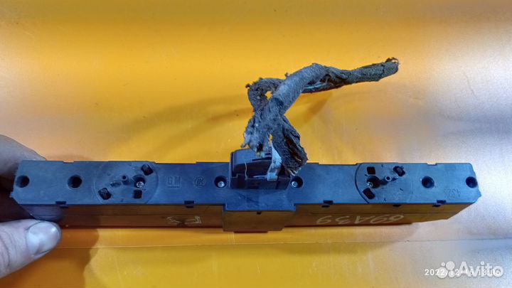 Кнопка аварийной сигнализации для Opel Astra H