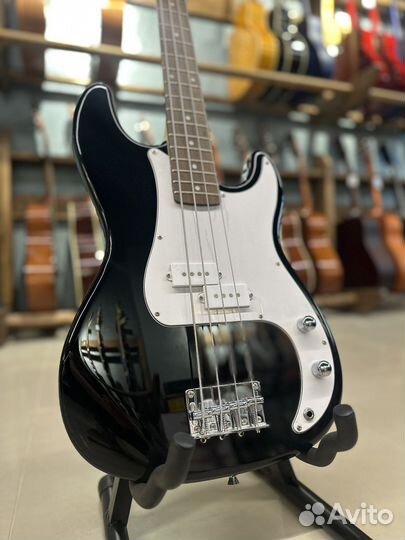 Бас гитара Homage HEB700 BK