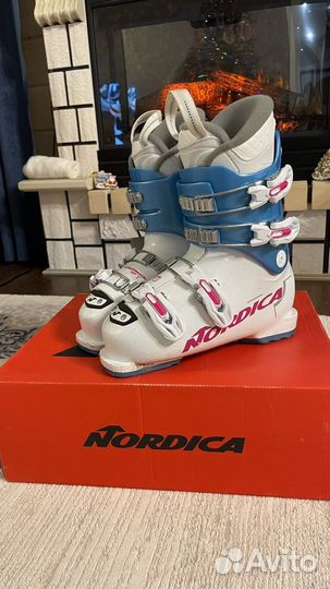 Горнолыжные ботинки детские 21.5